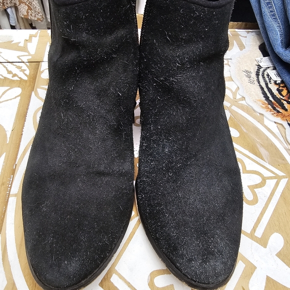 Booties - Picture 4 of 5